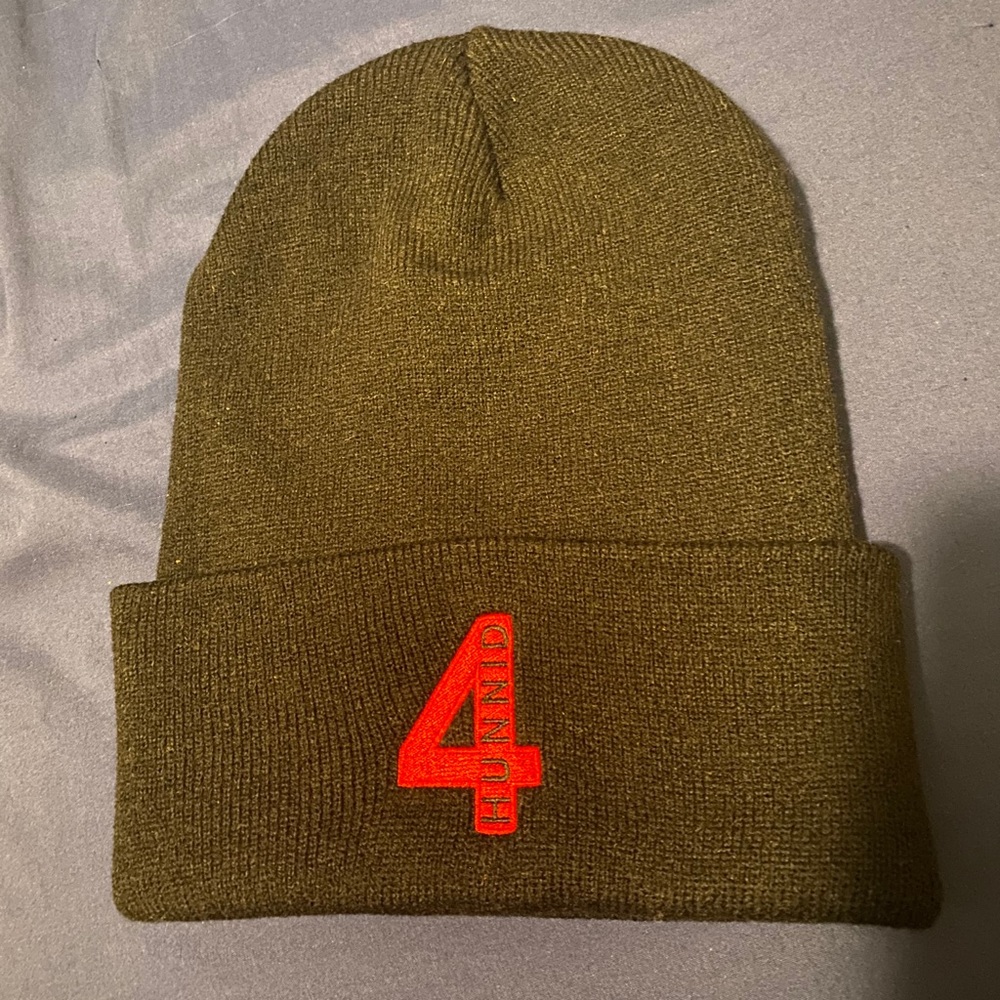 Black/Red 4HUNNID Beanie